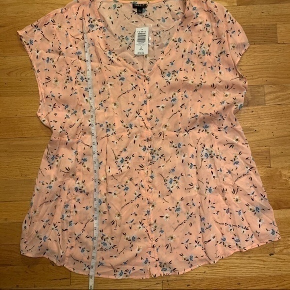 NWT Torrid size 2 fit and flare blouse - Picture 8 of 10